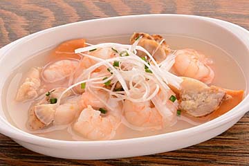 海老と帆立の酒蒸し/680円