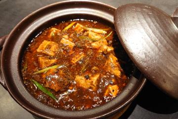 山椒香る本格土鍋肉麻婆豆腐
