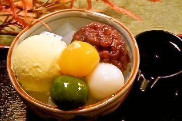 クリームあんみつ