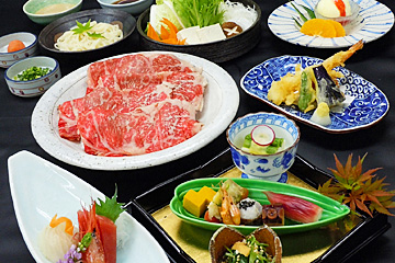 日本料理 つきじ植むら 竹芝賓館のコース例