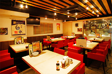 落ち着いた雰囲気の店内(店内一例)