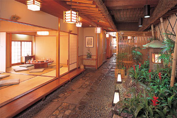 数奇屋造りの店内