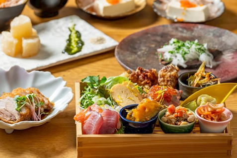 美味しいごはんとうまい酒　達屋 TAZ−YA 阪急梅田店