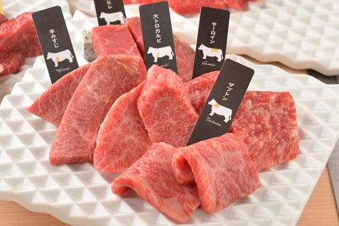 「熟成和牛焼肉 エイジング・ビーフ TOKYO(ジュクセイワギュウヤキニク エイジングビーフ トウキョウ)」の熟成和牛の「ザブトン」や「サーロイン」 「熟成和牛焼肉 エイジング・ビーフ TOKYO(ジュクセイワギュウヤキニク エイジングビーフ トウキョウ)」の熟成和牛の「ザブトン」や「サーロイン」