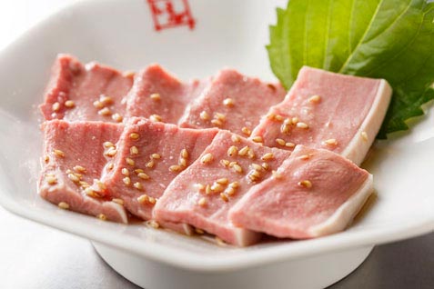 「新宿ホルモン(シンジュクホルモン)」の豚の「たん刺」 「新宿ホルモン(シンジュクホルモン)」の豚の「たん刺」