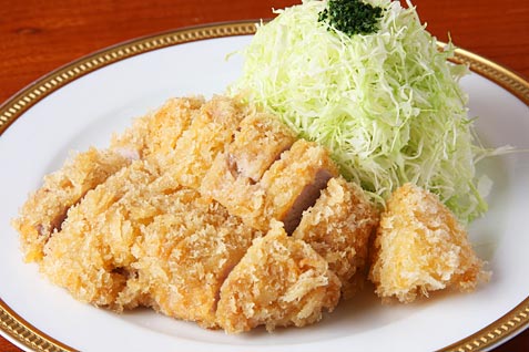 ぽん太 本家のカツレツはきれいな黄金色の衣が特長 ぽん太 本家のカツレツはきれいな黄金色の衣が特長