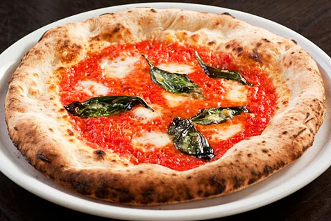 Trattoria Pizzeria LOGIC 池袋東口店のピッツァマルゲリータ Trattoria Pizzeria LOGIC 池袋東口店のピッツァマルゲリータ