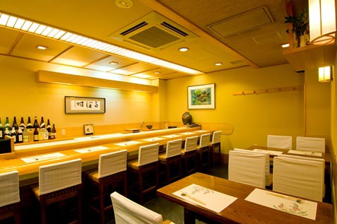 『銀座 熊さわ』の店内 『銀座 熊さわ』の店内
