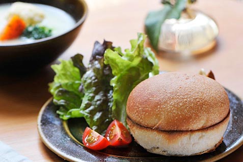 CAFE TERVEのメニュー例。こどもにも安心して食べさせられる CAFE TERVEのメニュー例。こどもにも安心して食べさせられる