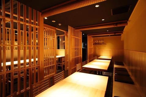 『鳥料理 宮新』の店内 『鳥料理 宮新』の店内