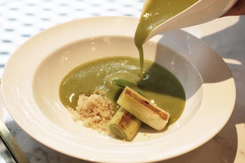 季節の野菜スープ