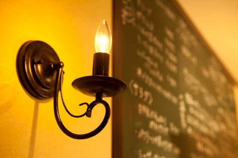 センスのよいインテリアが居心地よい「A.te Notte」店内 センスのよいインテリアが居心地よい「A.te Notte」店内